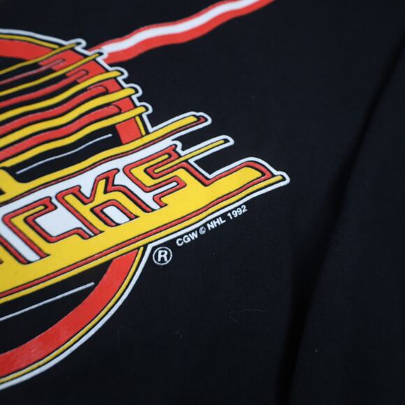 Vintage 90s Vancouver Canucks Hockey Graphic Sweatshirt - Picture 5 of 8